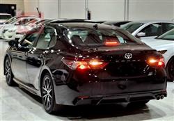 تۆیۆتا کامری